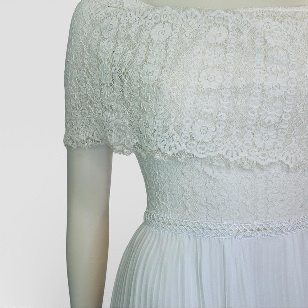 Vintage 1970s White Lace Bodice & Cape Collar Dress w/ Sheer Overlay Boho - Picture 8 of 14